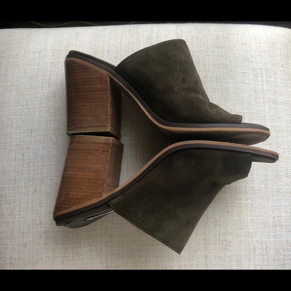 Steve Madden Olive Green Stacked Open Toe Mule - Picture 6 of 8